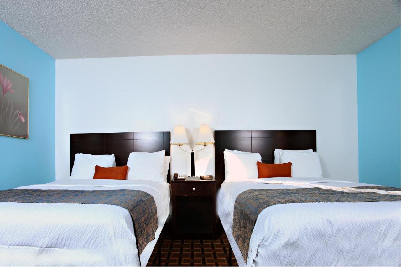 Coratel Inn & Suites By Jasper Newton Εξωτερικό φωτογραφία
