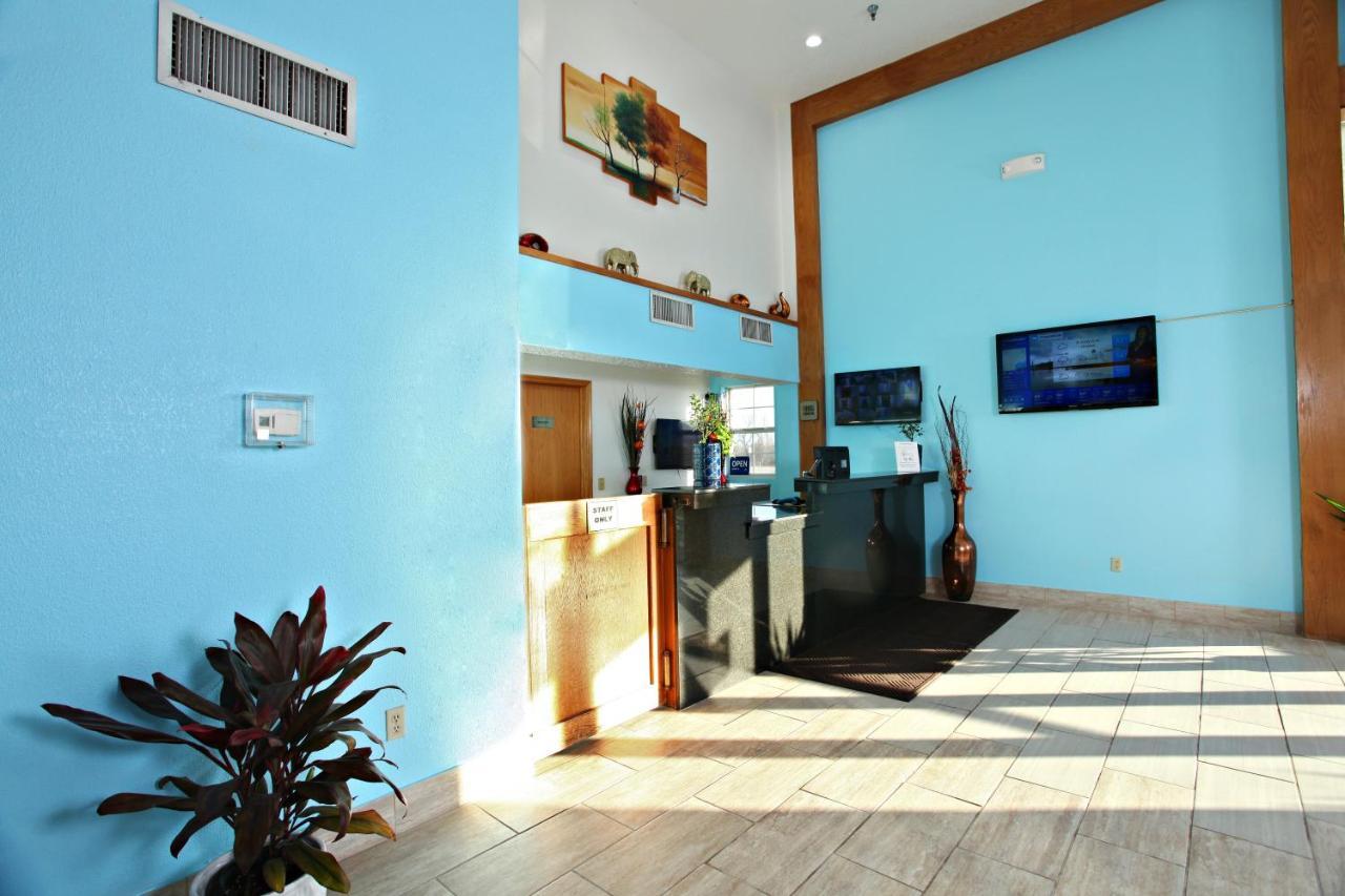 Coratel Inn & Suites By Jasper Newton Εξωτερικό φωτογραφία